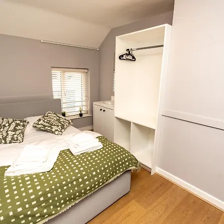 Talbot Street Guest House-2